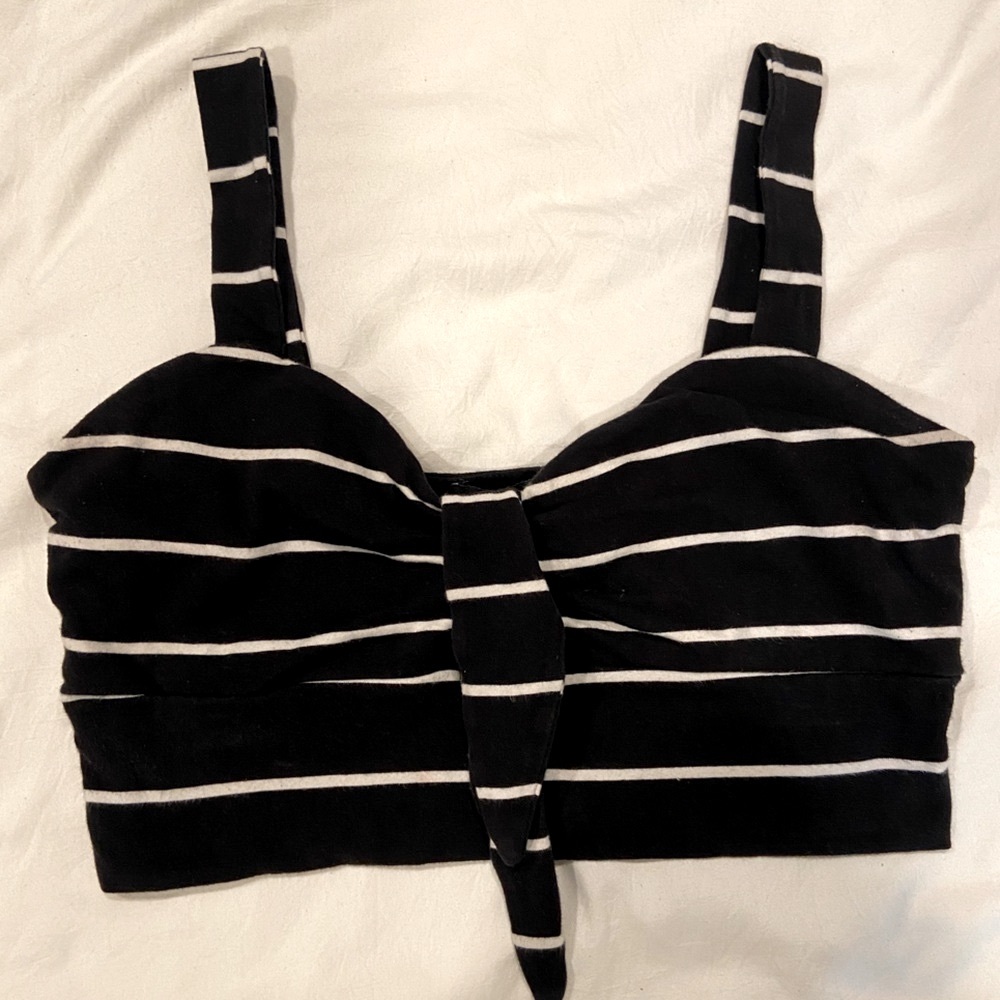 Forever21 Crop Top W/Front Knot
